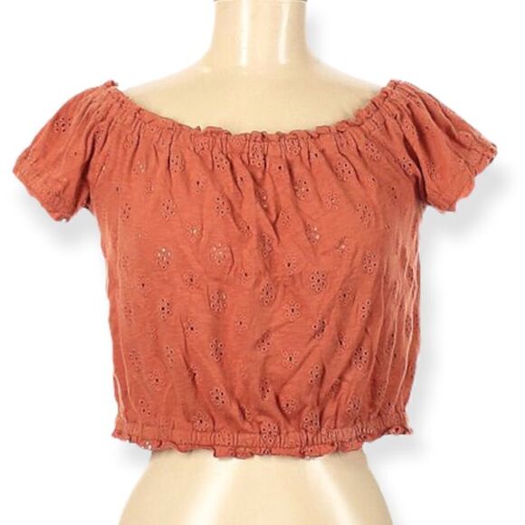 AMERICAN EAGLE PEASANT CROP EYELET TOP RUST SIZE M - Picture 2 of 8